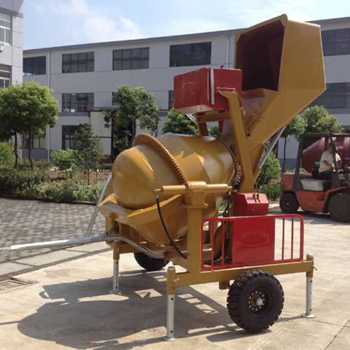 Concrete Mixer with Hydraulic Hopper