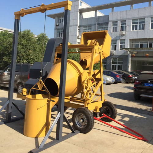 Concrete Mixer with Mechanical Hopper and Lifter